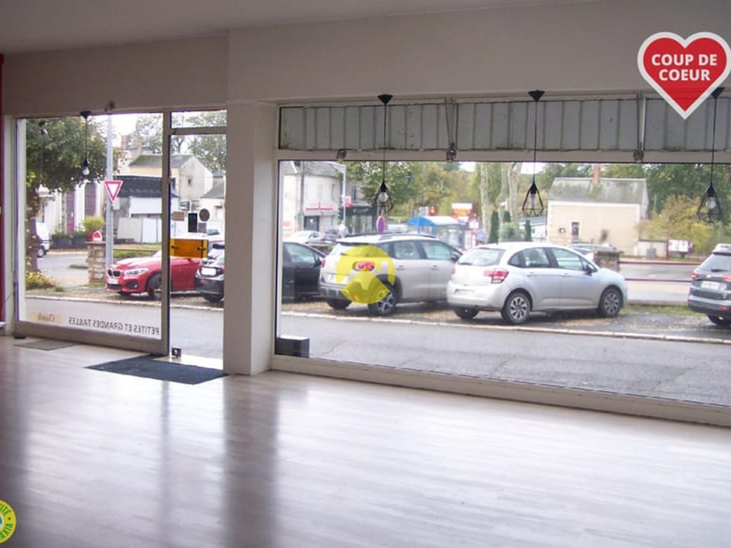 Locaux à vendre - 2 pièces - 80m2 - Saint-Florent-Sur... (18400)