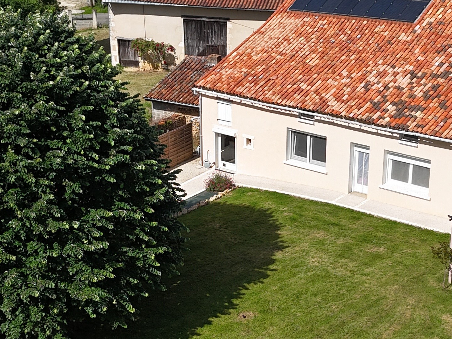 Maison à vendre - 6 pièces - 176m2 - Genouillé (86250)