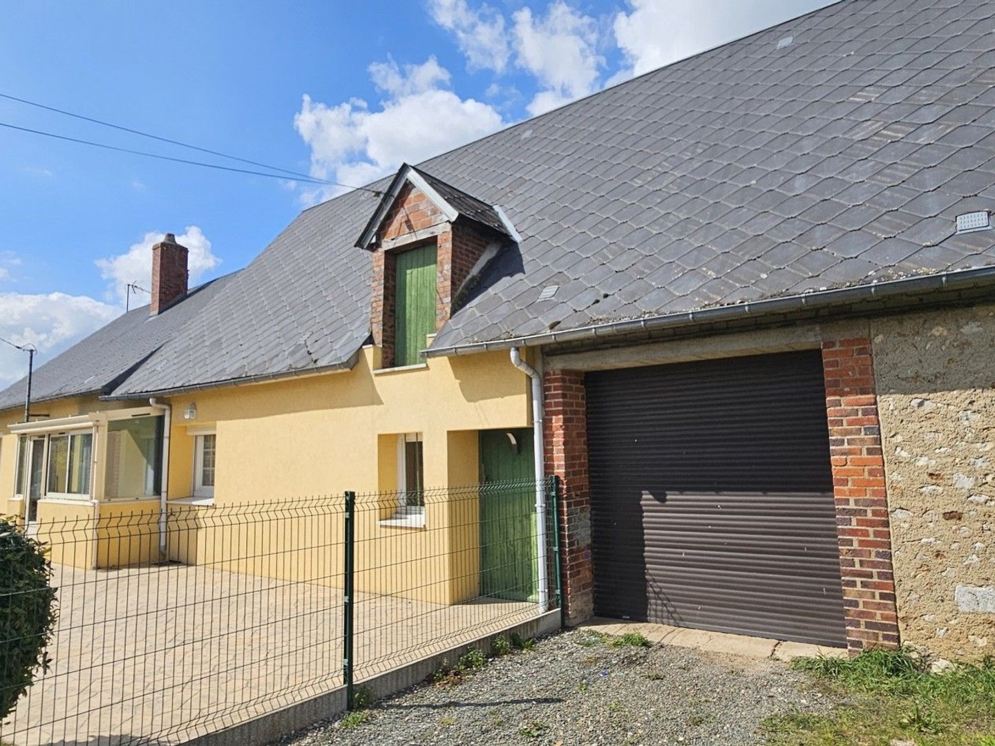 Maison à vendre - 3 pièces - 78m2 - Alluyes (28800)