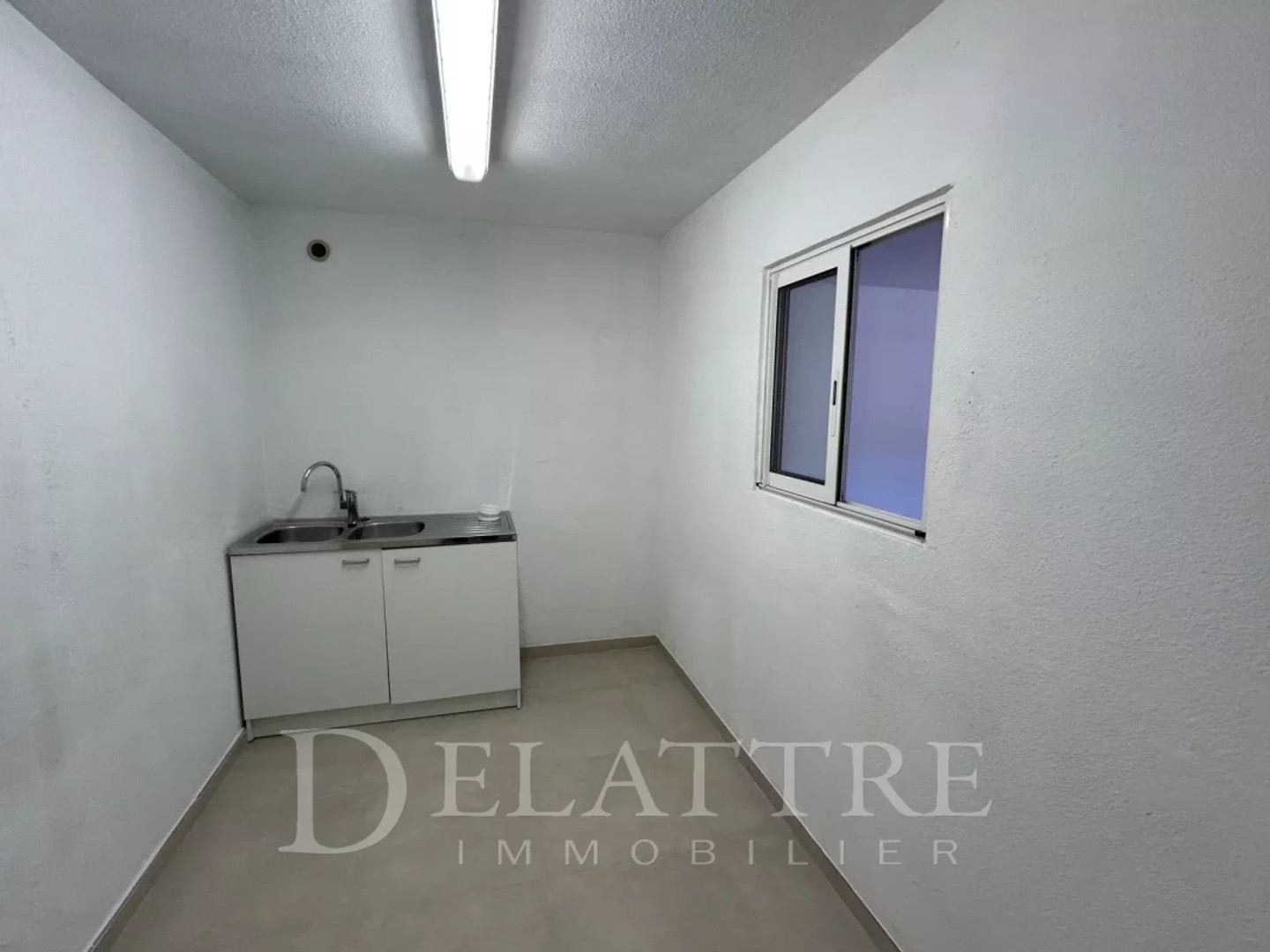 Magasin à vendre - 57m2 - Biot (06410)