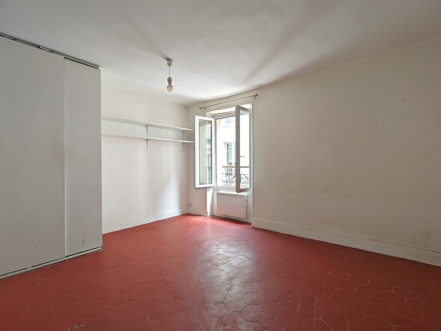 Appartement à vendre - 2 pièces - 26m2 - Paris 18e (75018)