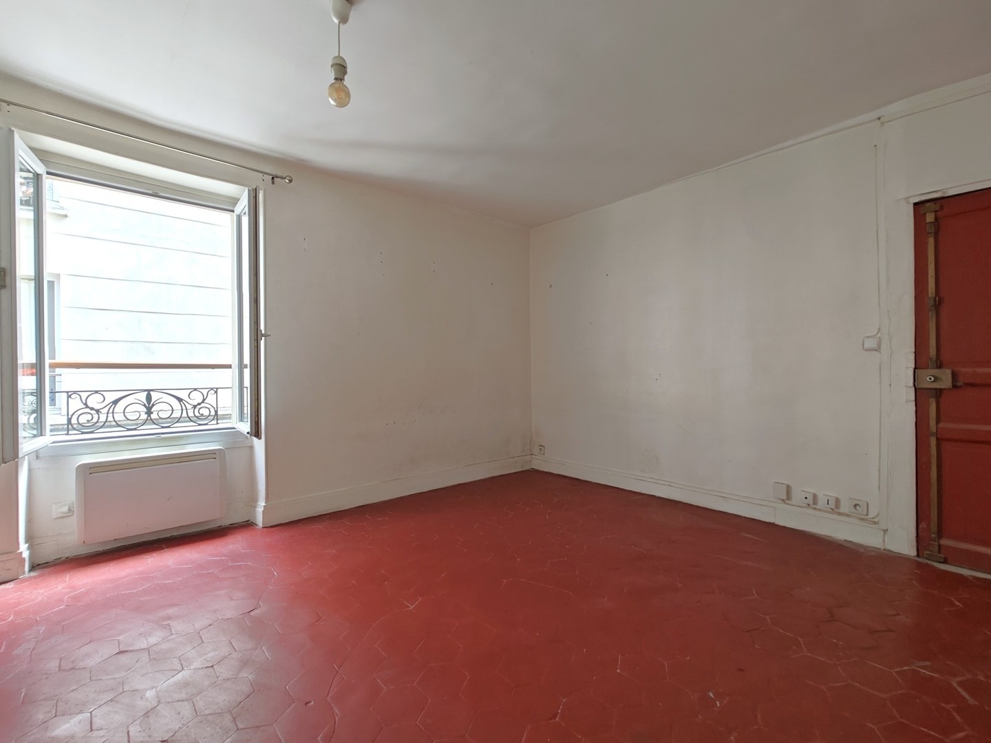 Appartement à vendre - 2 pièces - 26m2 - Paris 18e (75018)