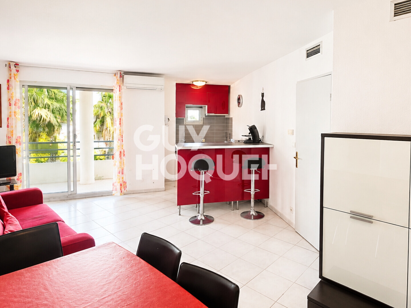 Appartement à vendre - 2 pièces - 42m2 - Cavalaire-Sur-Mer (83240)