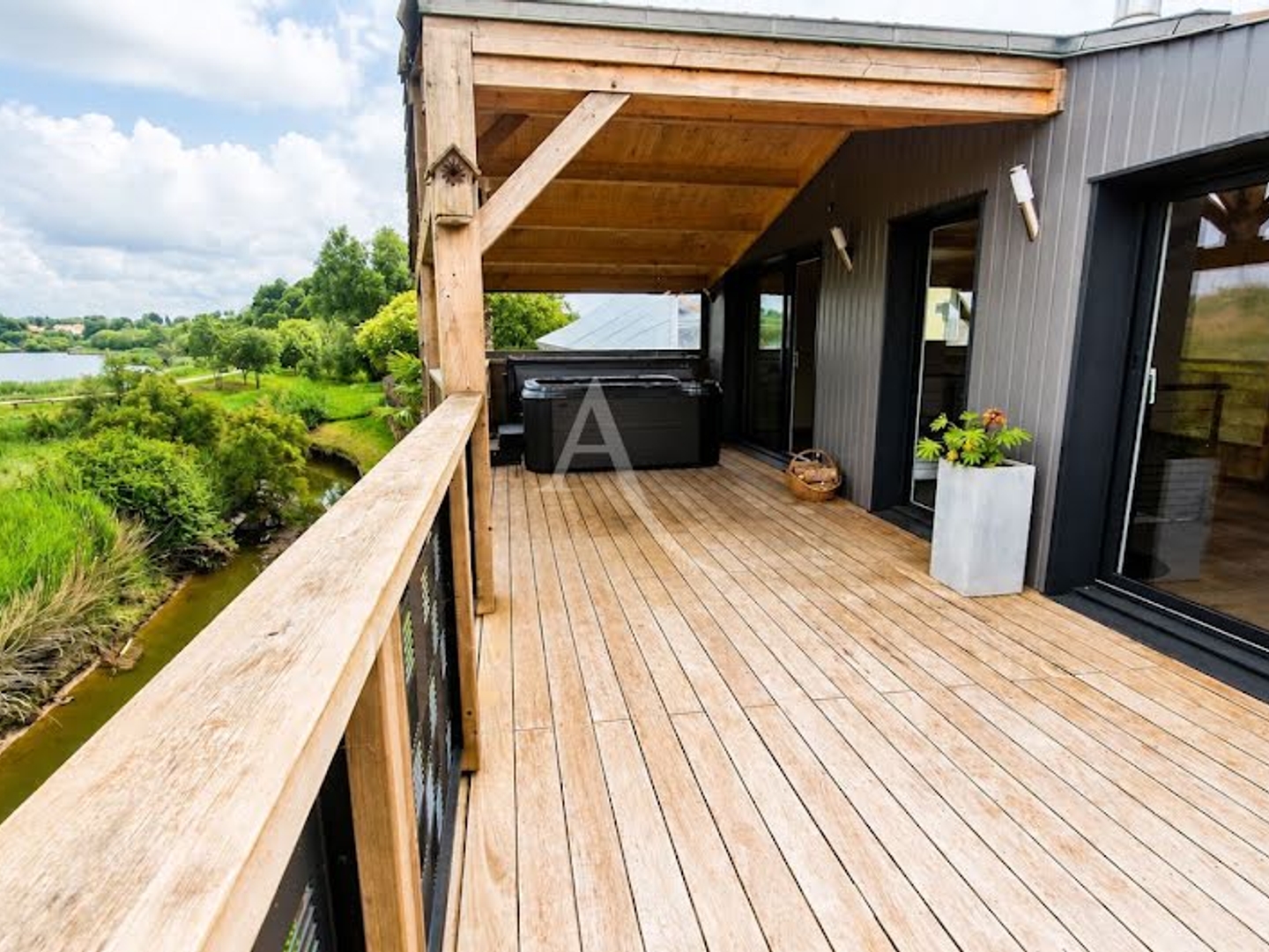 Maison 6 pièces 212 m²