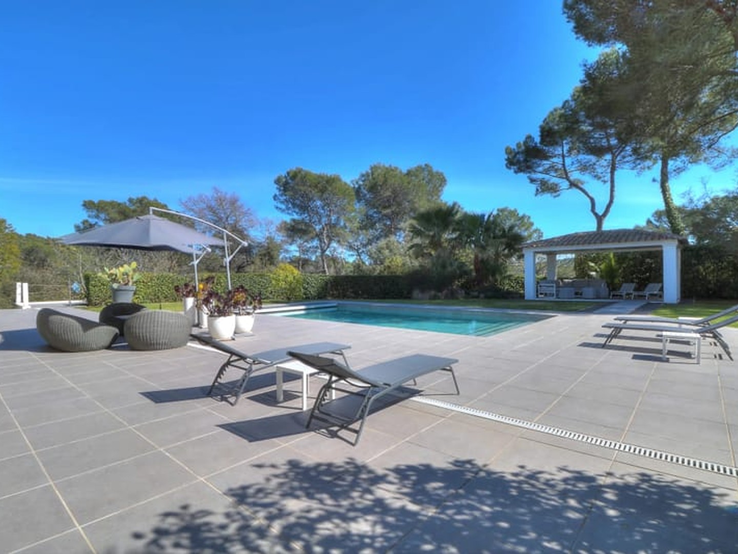 Maison à vendre - 7 pièces - 248m2 - Mougins (06250)
