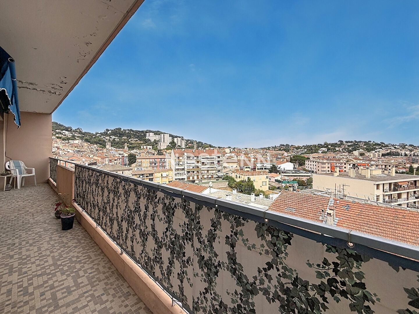 Appartement à vendre - 2 pièces - 64m2 - Vallauris (06220)