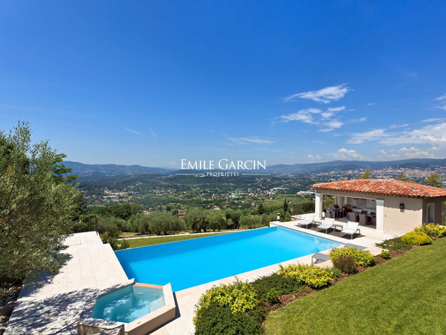Maison à vendre - 7 pièces - 300m2 - Mougins (06250)