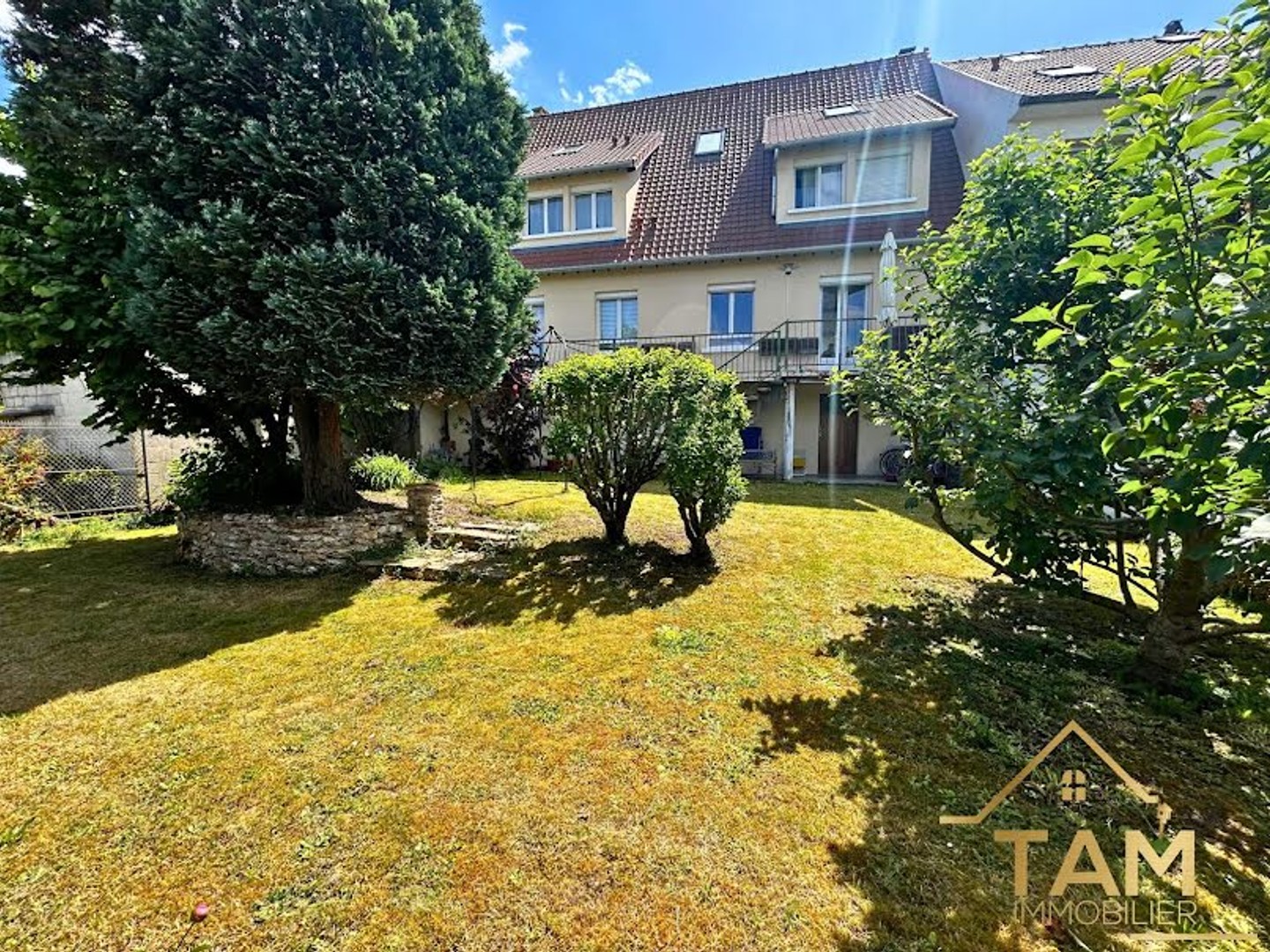 Maison 10 pièces 186 m²