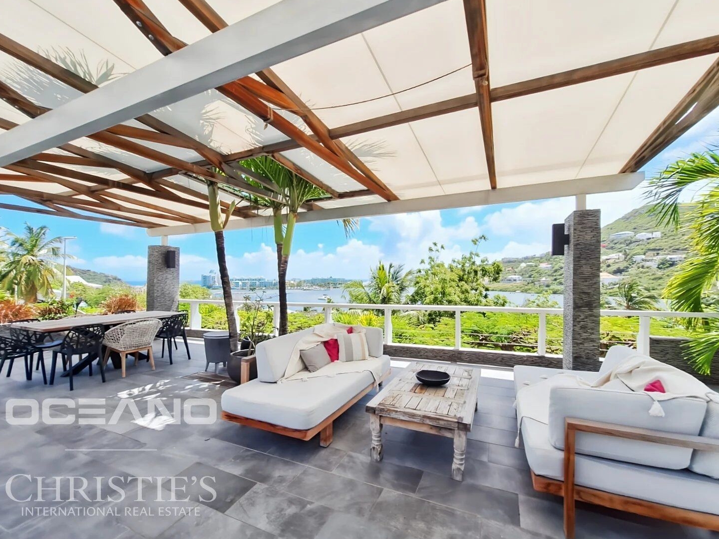Maison à vendre - 8 pièces - 284m2 - Boisredon (17150)