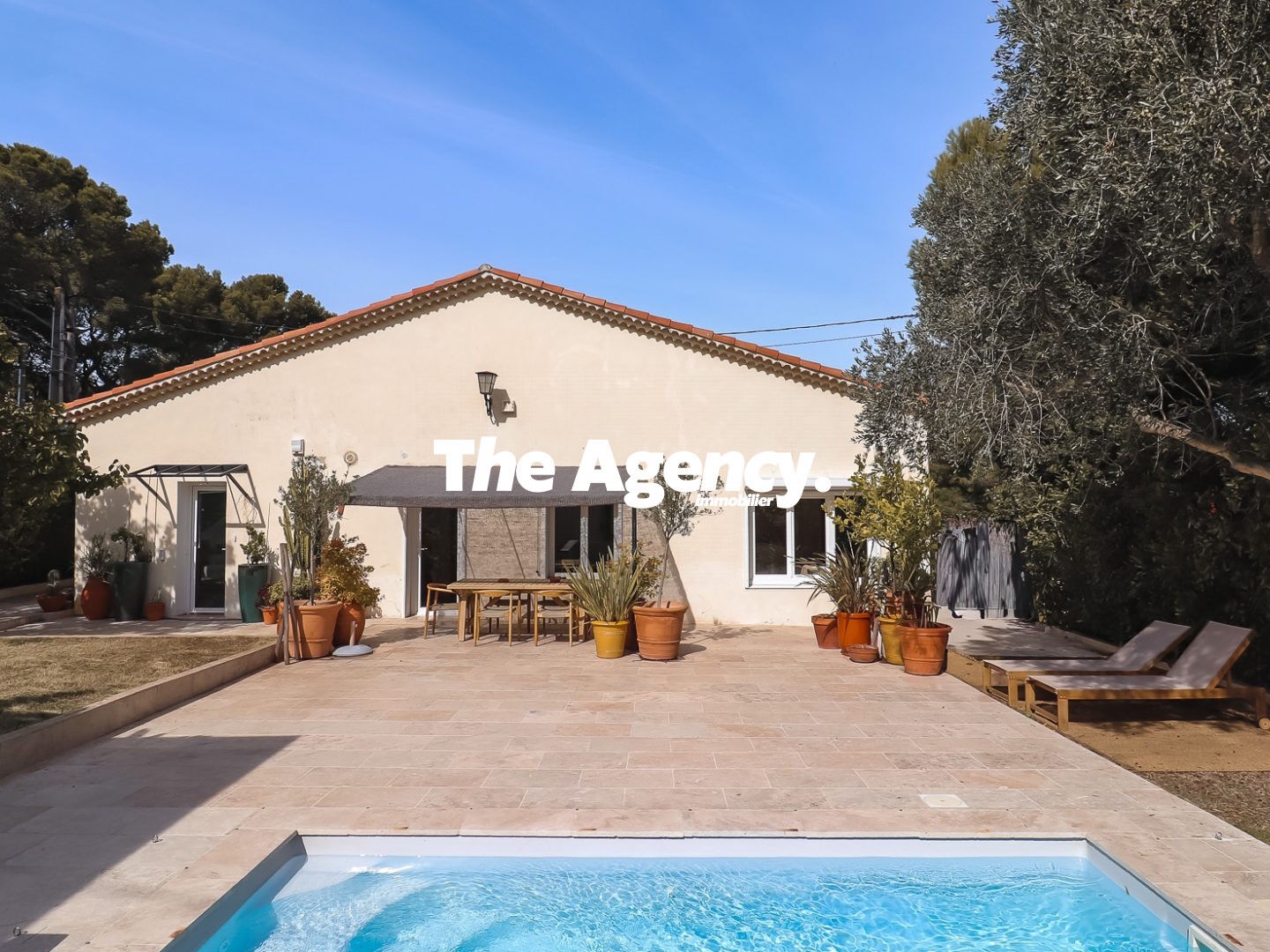 Maison à vendre - 4 pièces - 146m2 - Marseille 9e (13009)