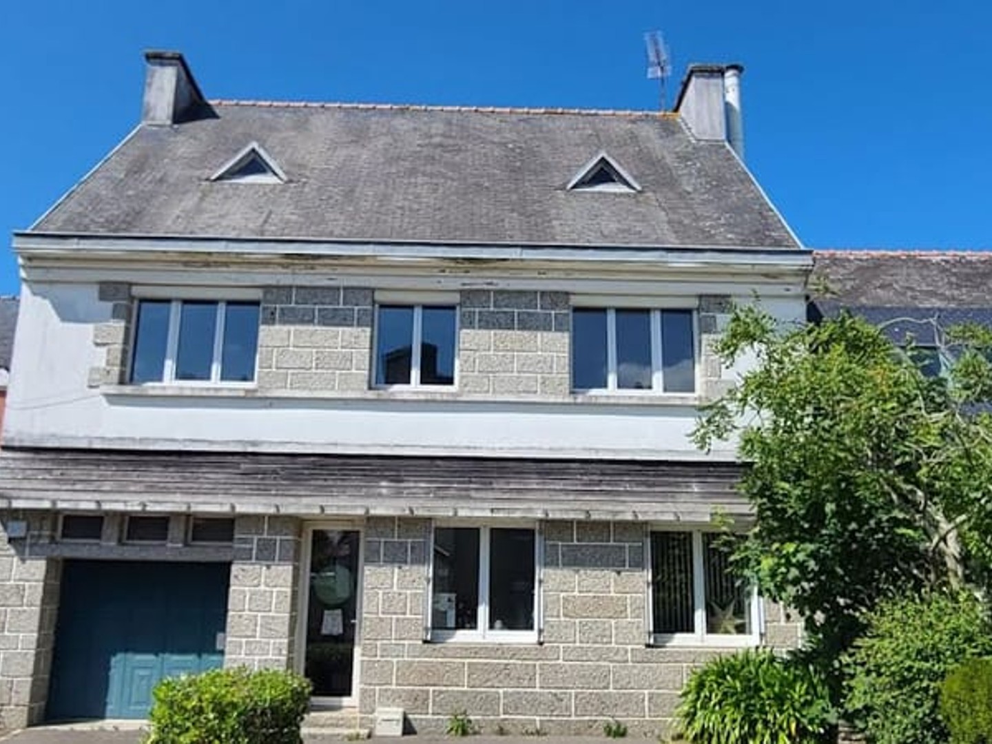 Maison à vendre - 8 pièces - 237m2 - Lanmeur (29620)