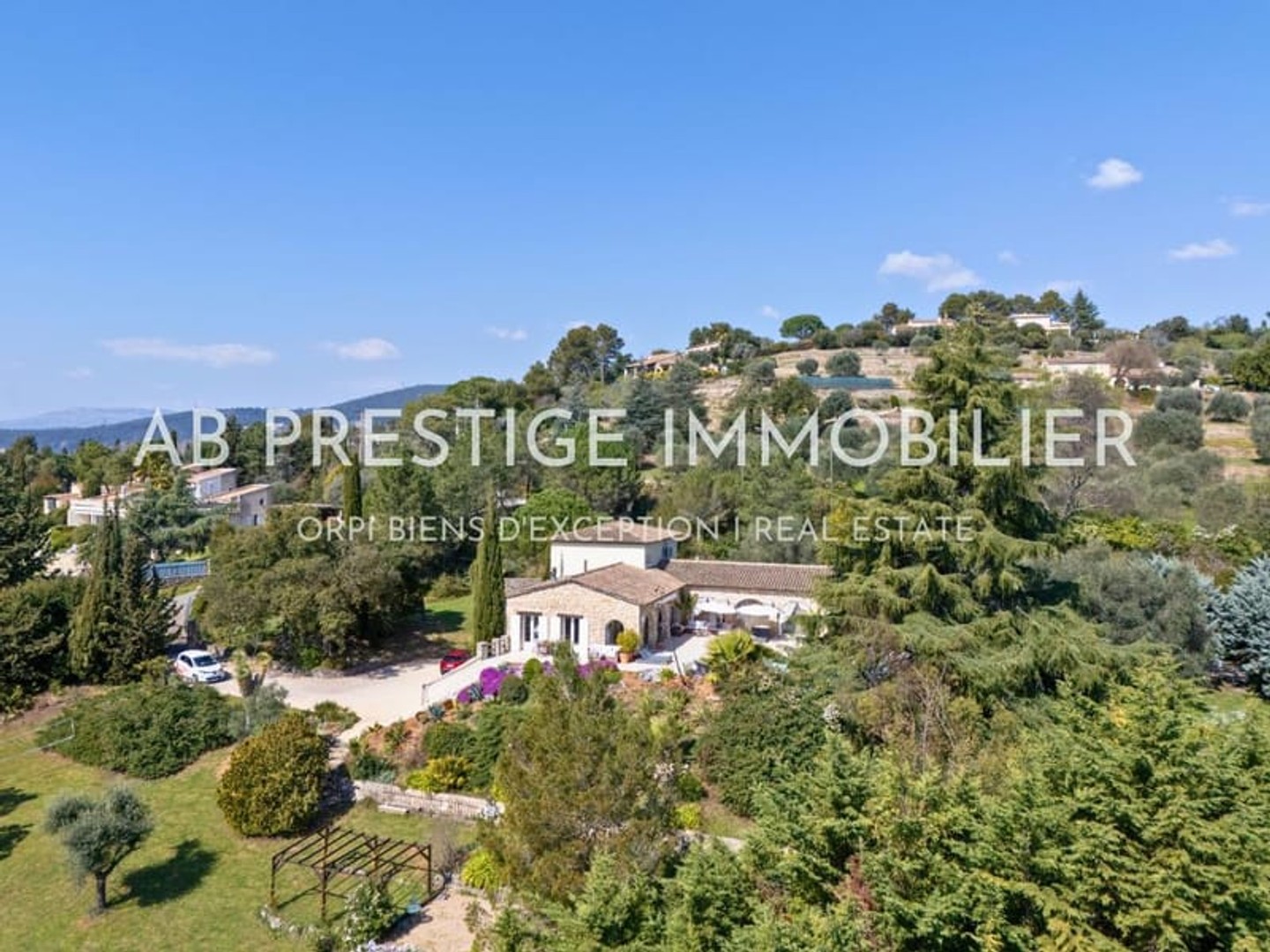 Maison à vendre - 9 pièces - 345m2 - Peymeinade (06530)