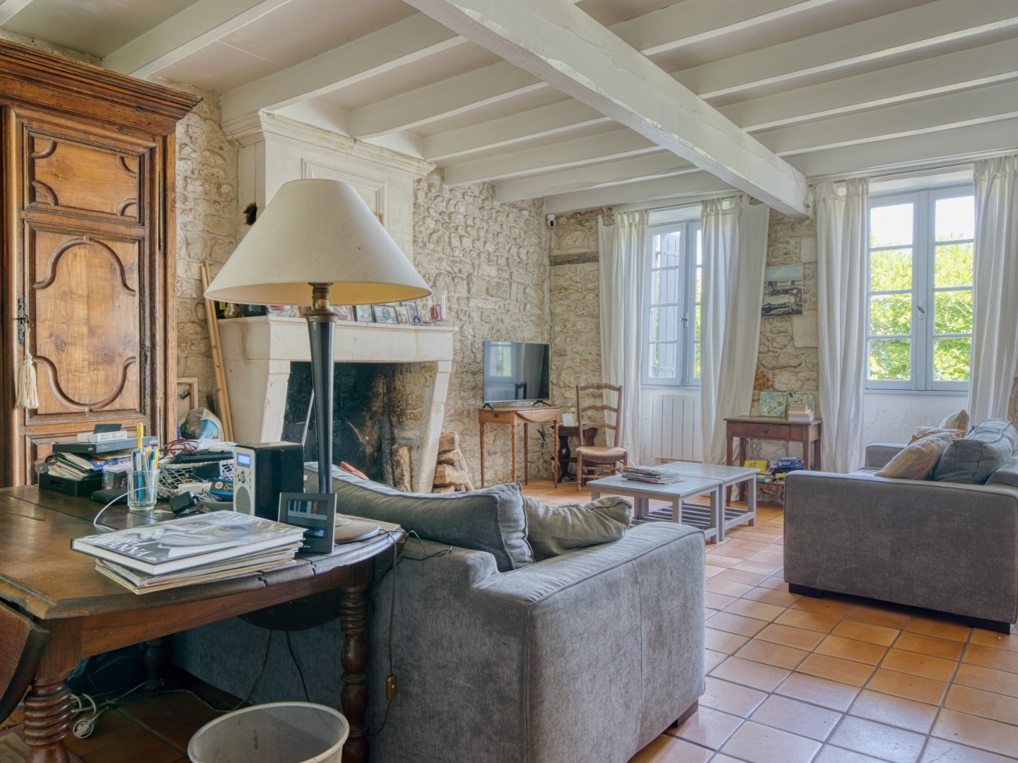 Maison à vendre - 8 pièces - 265m2 - Sainte-Gemme (17250)