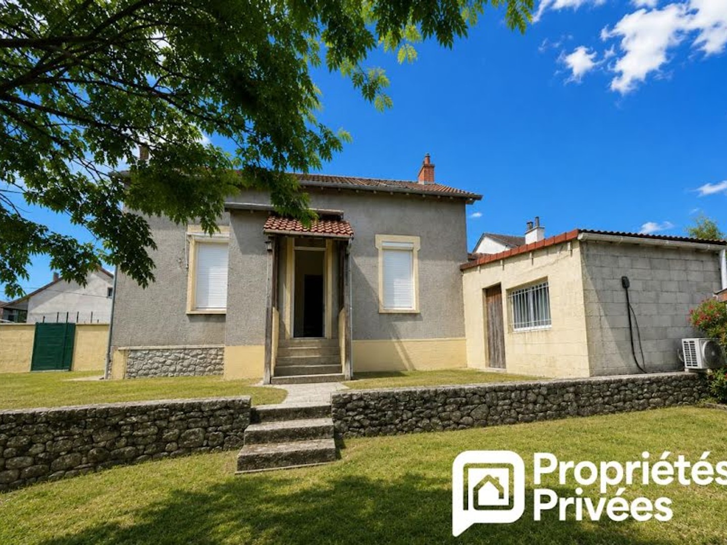 Maison à vendre - 5 pièces - 106m2 - Saint-Doulchard (18230)