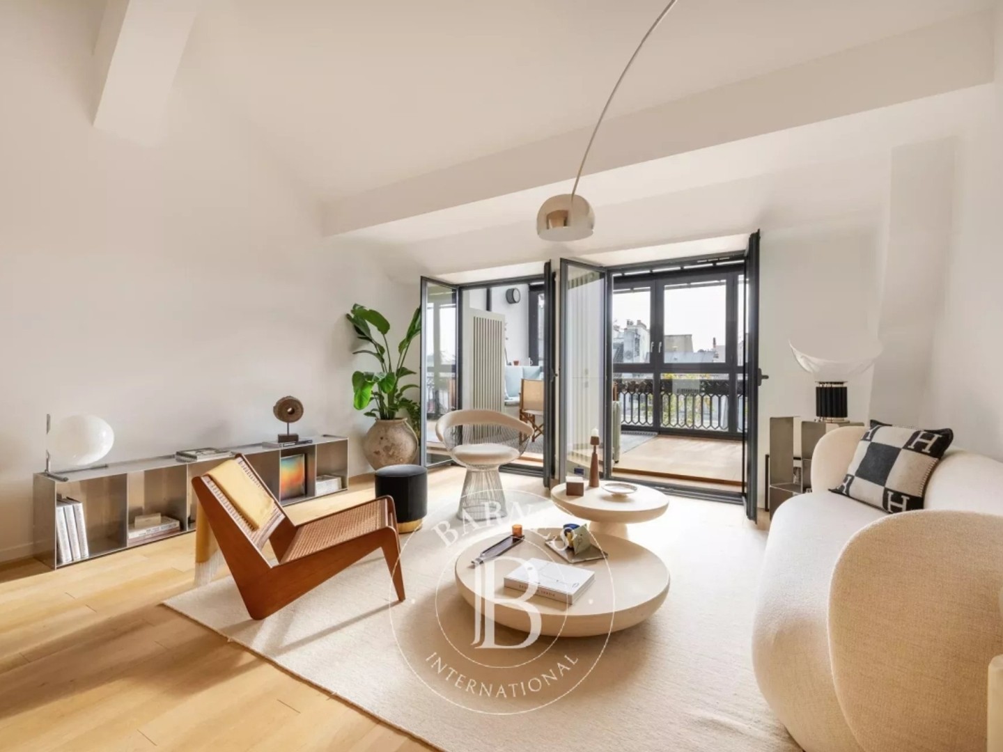 Vente appartement - Paris 3 - Arts et Métiers - 1 Chambre - Dernier étage - Verrière - Exclusivité