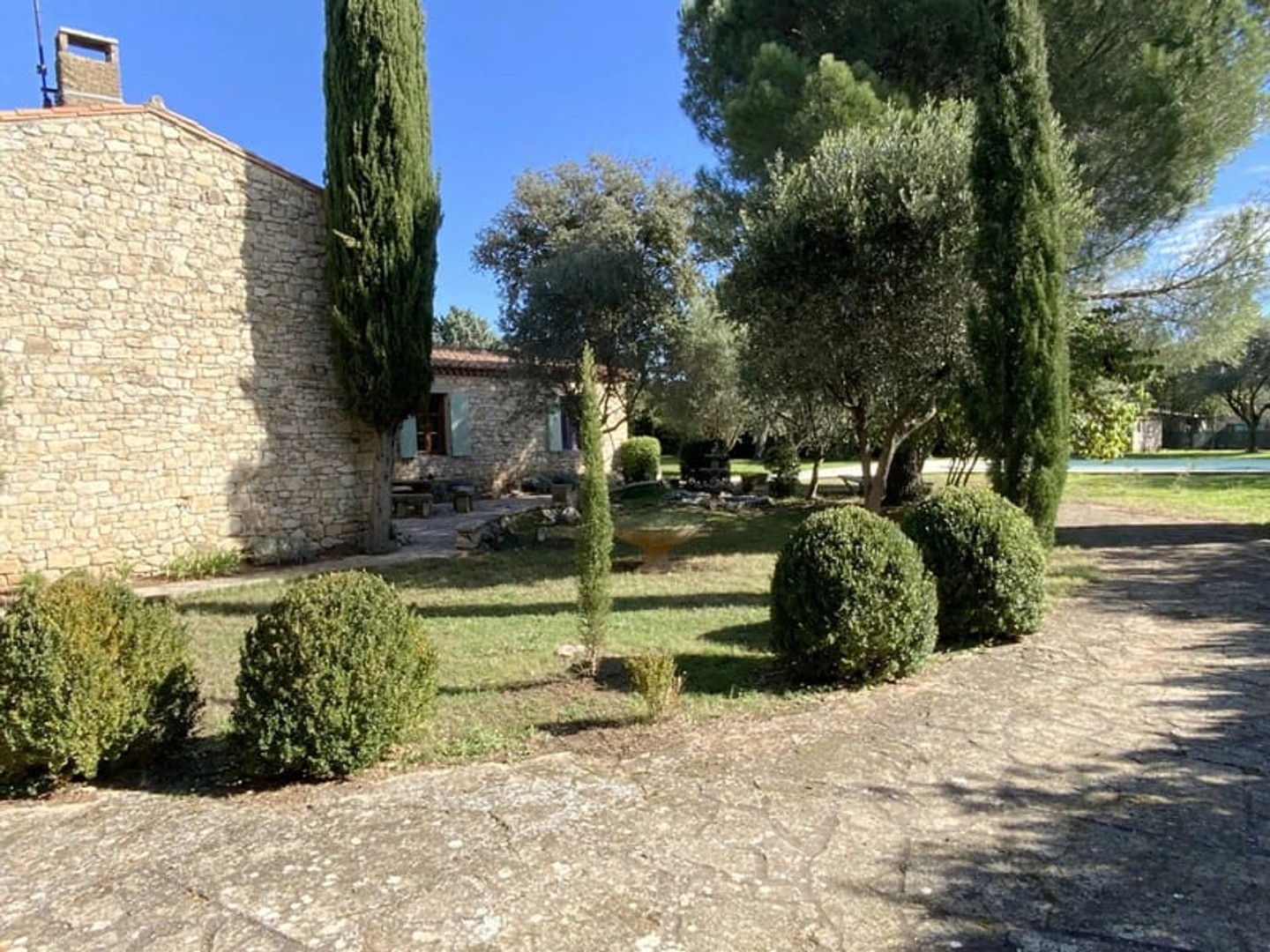 Maison à vendre - 8 pièces - 202m2 - Uzès (30700)