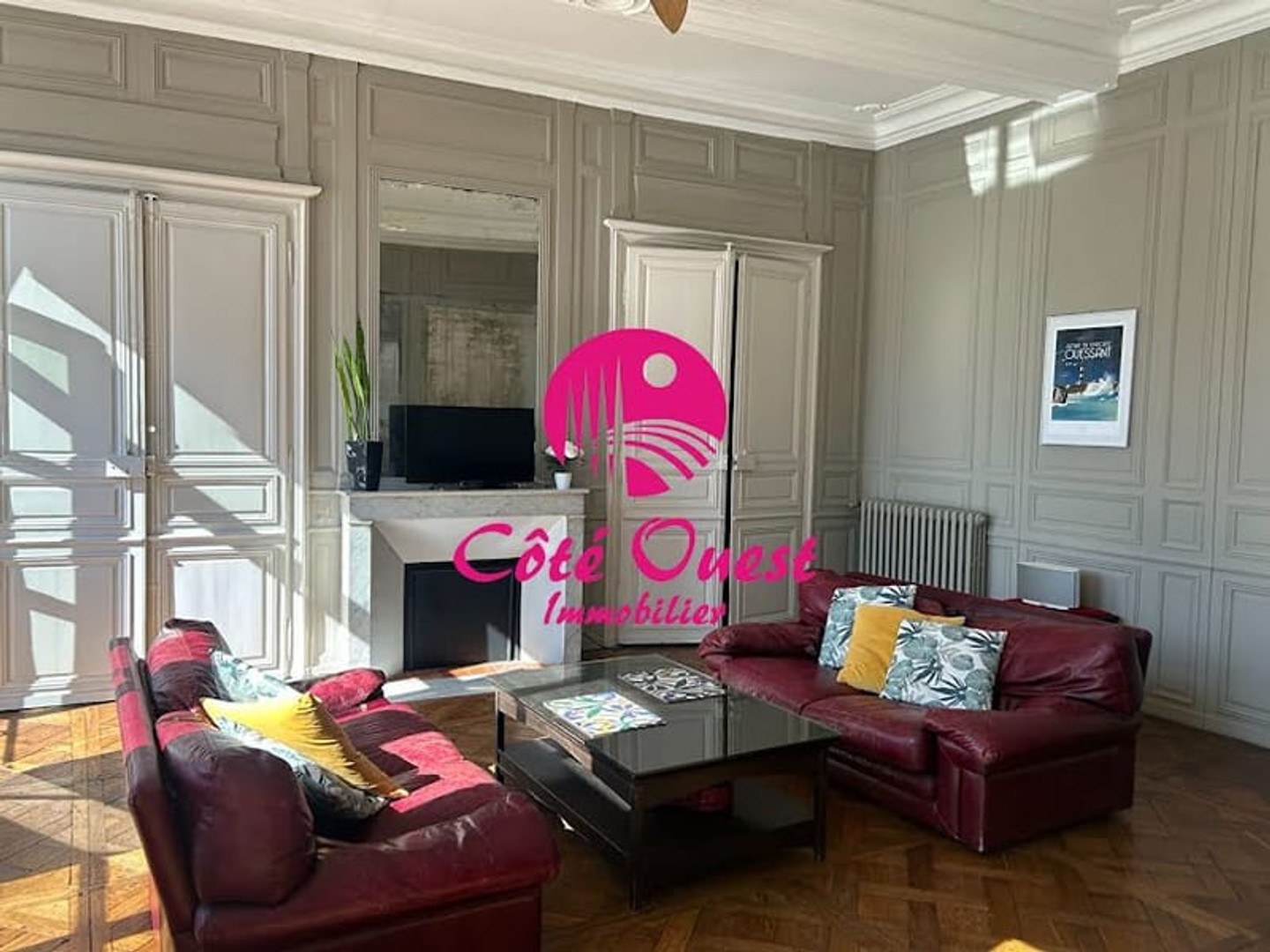 Appartement 15 pièces 302 m²