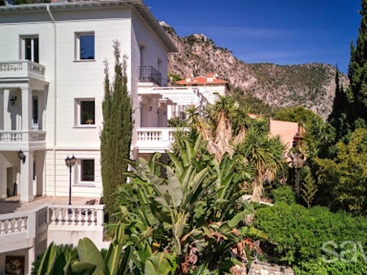 Maison à vendre - 8 pièces - 245m2 - Beaulieu-Sur-Mer (06310)