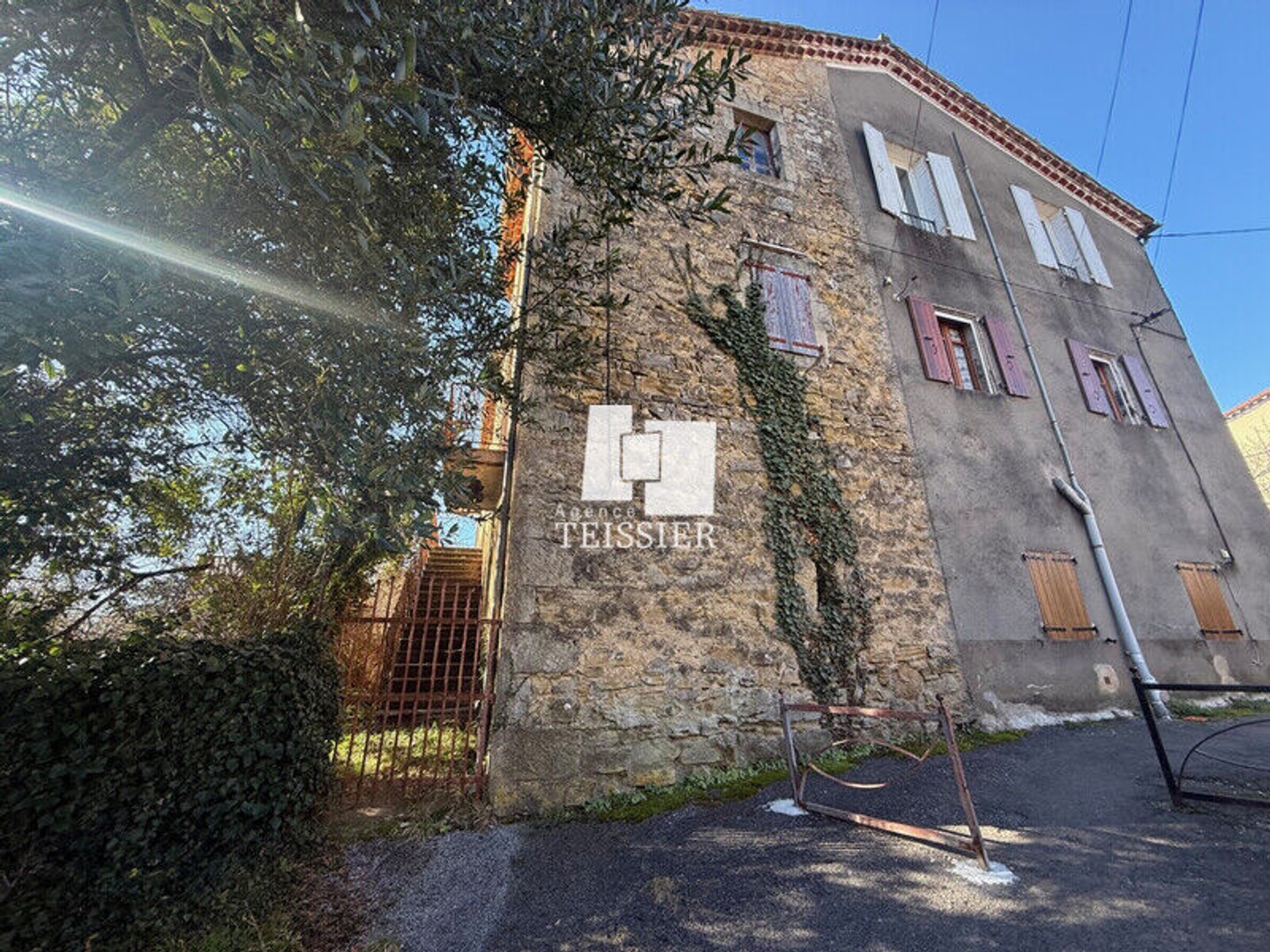 Maison à vendre - 100m2 - Saint-Paul-Le-Jeune (07460)