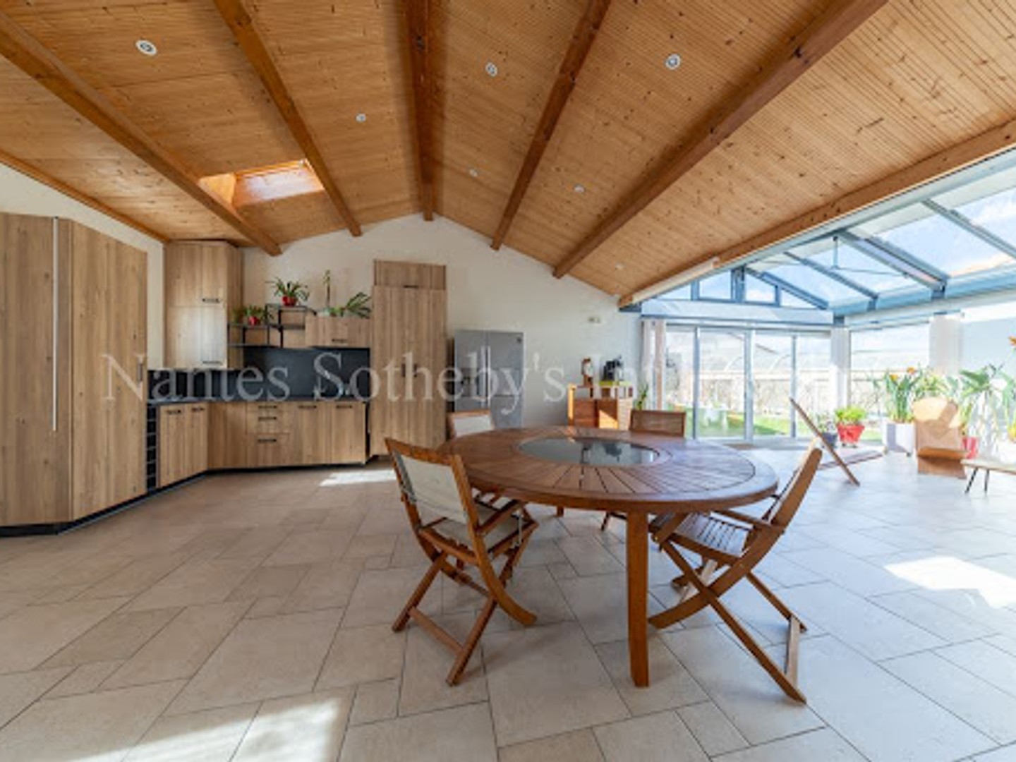 Maison à vendre - 11 pièces - 331m2 - Jard-Sur-Mer (85520)