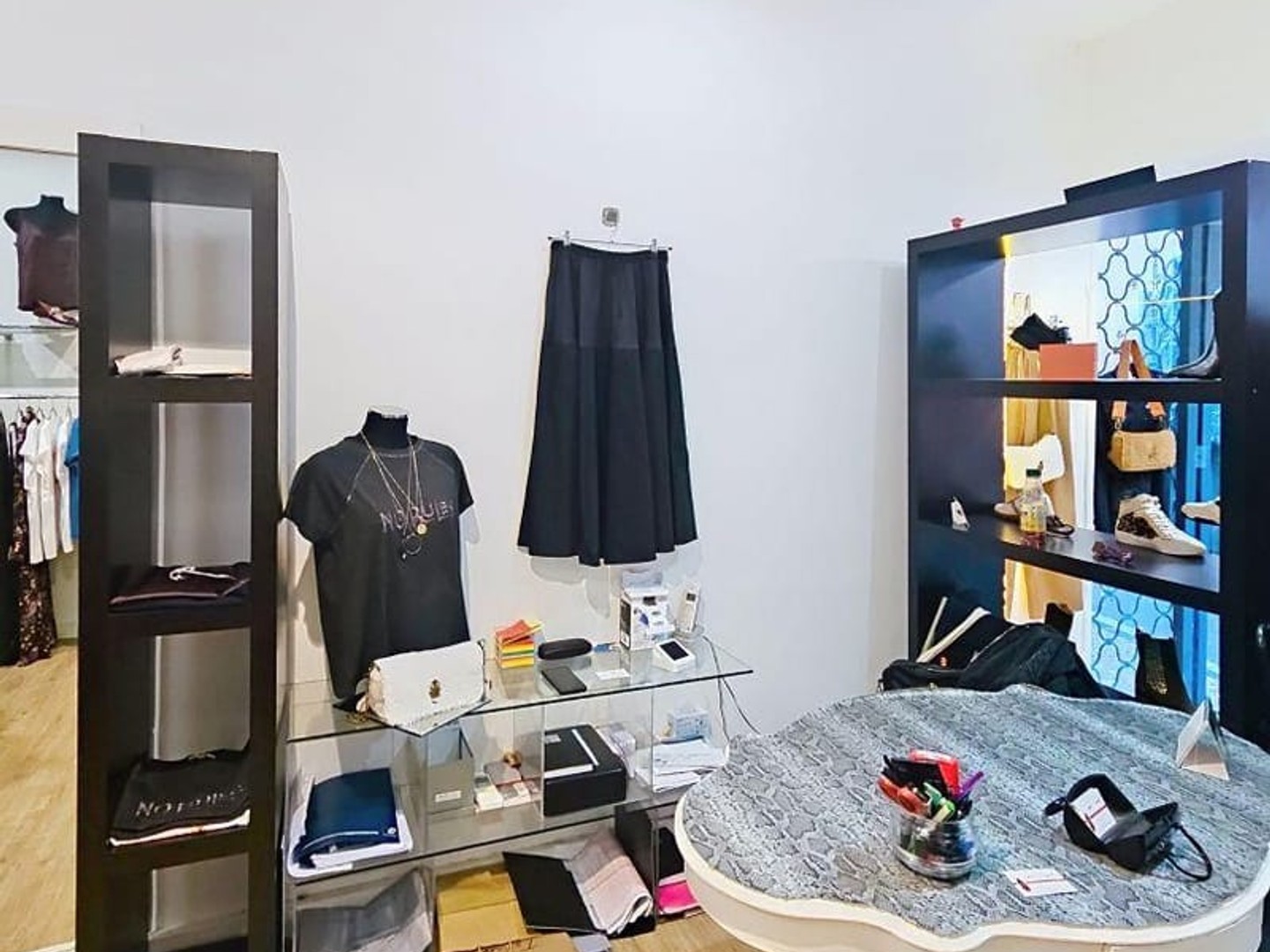 Magasin à vendre - 31m2 - Pézenas (34120)