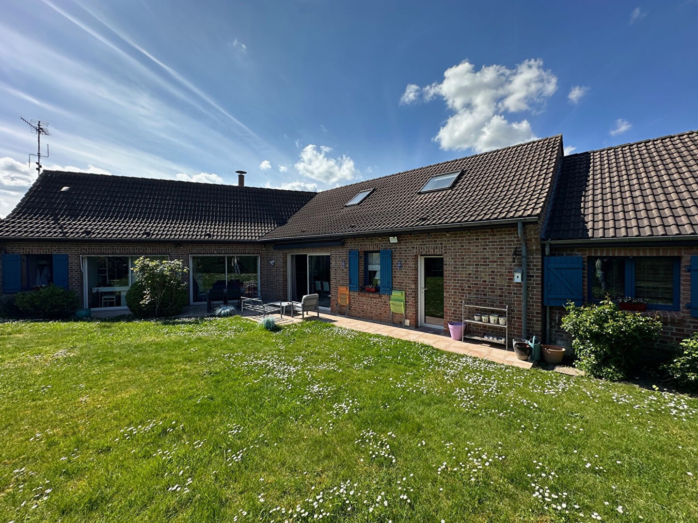 Maison à vendre - 7 pièces - 173m2 - Bourghelles (59830)