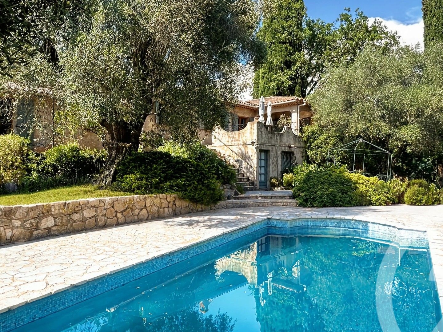 Maison 7 pièces 192 m²