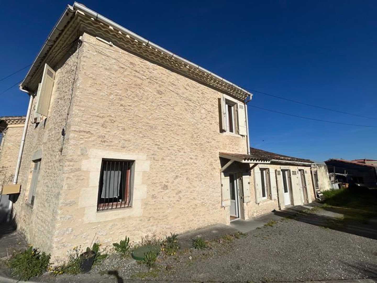 Maison à vendre - 4 pièces - 130m2 - Berson (33390)