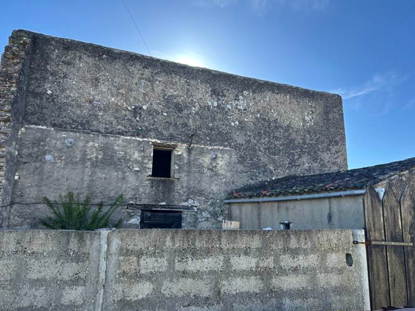 Maison à vendre - 4 pièces - 130m2 - Berson (33390)