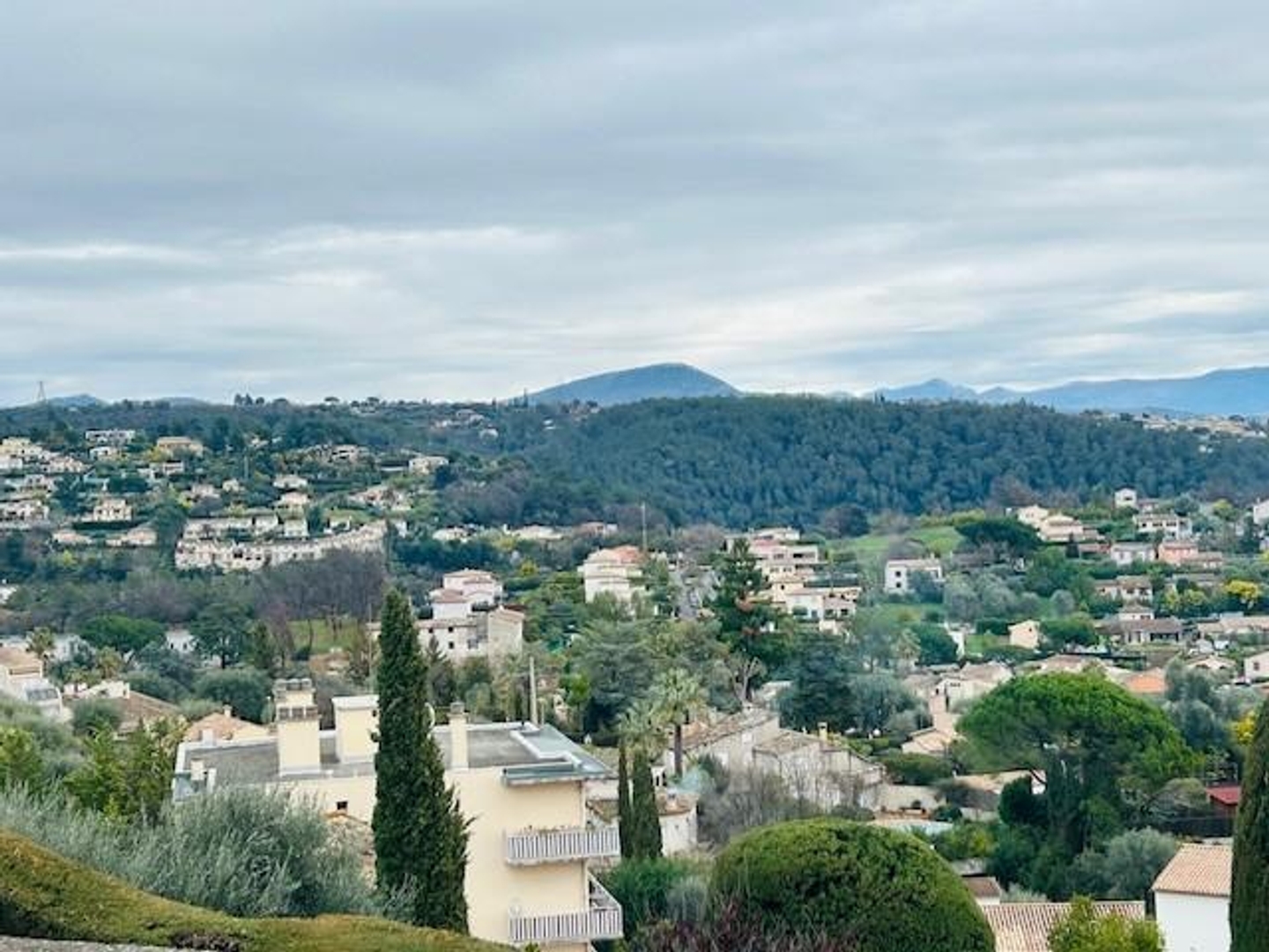 Maison à vendre - 5 pièces - 138m2 - Vence (06140)