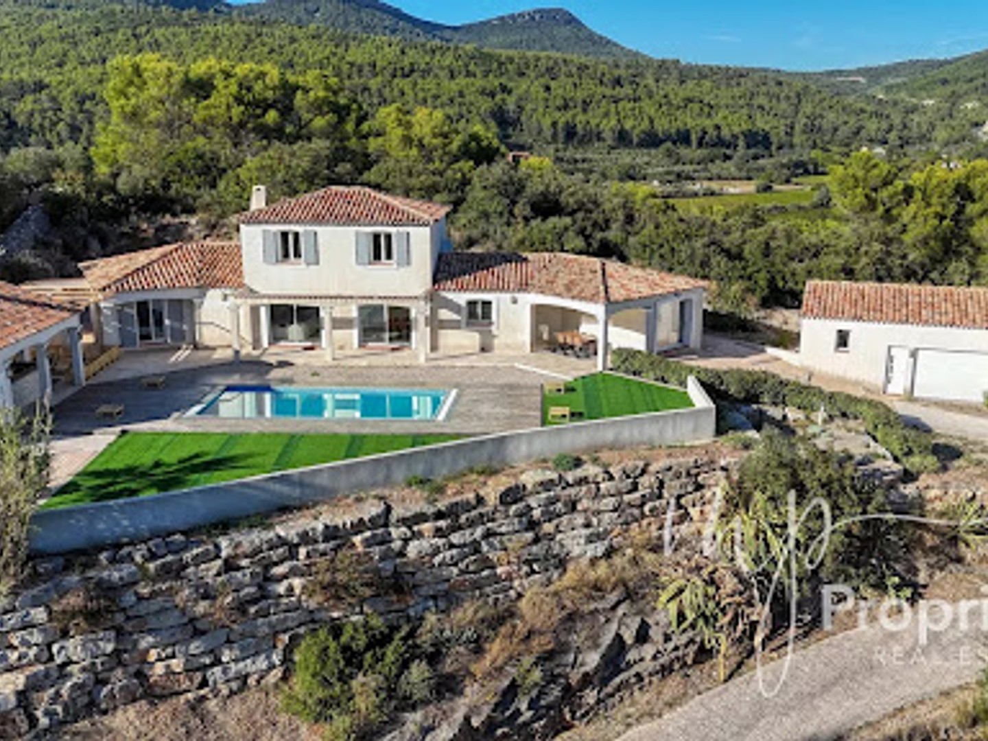 Maison 7 pièces 210 m²