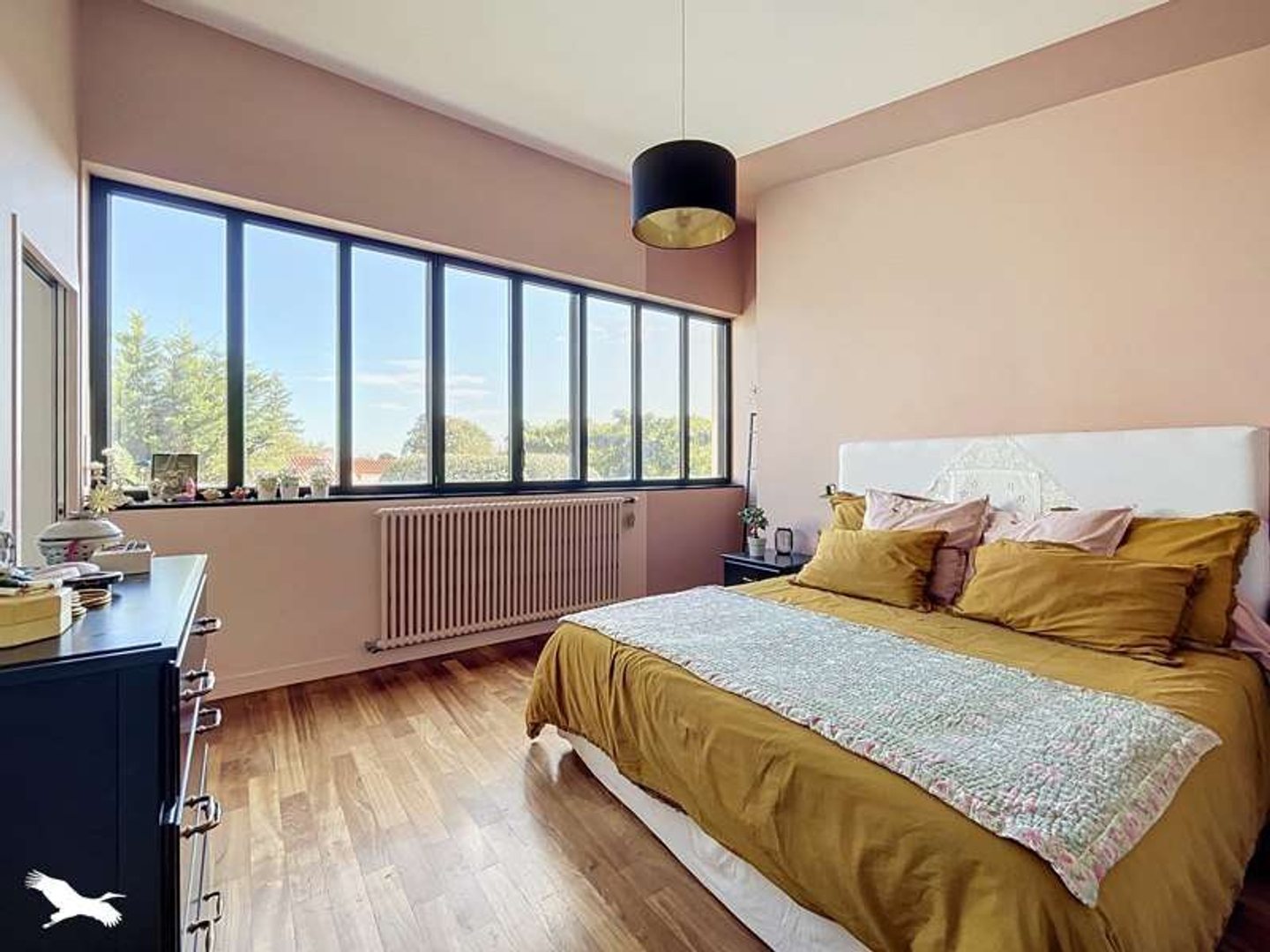 Maison 6 pièces 374 m²