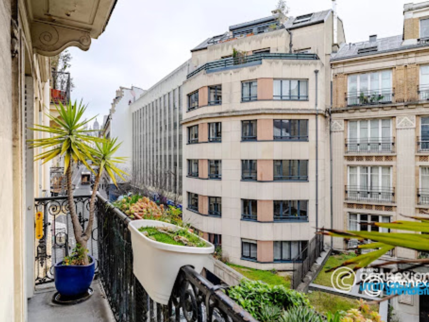 Appartement à vendre - 4 pièces - 99m2 - Paris 9e (75009)