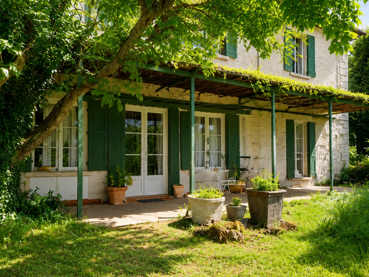 MAISON FAMILIALE + COMMERCE – 5 CHAMBRES