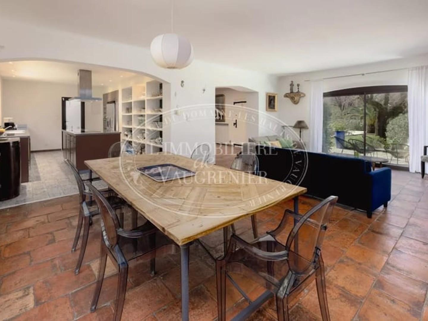 Maison à vendre - 6 pièces - 218m2 - Roquefort-Les-Pins (06330)