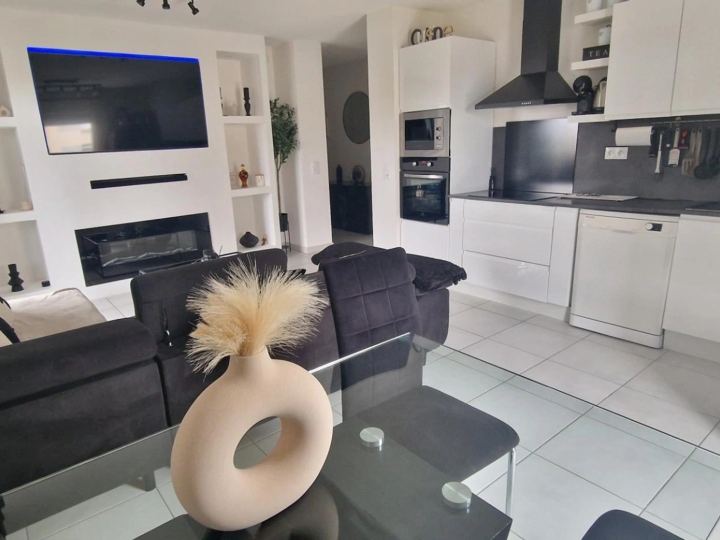Appartement à vendre - 4 pièces - 87m2 - Port-De-Bouc (13110)