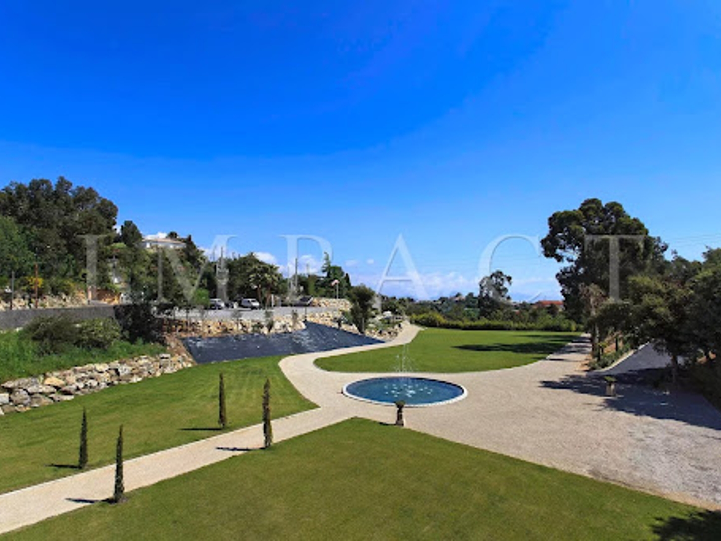 Villa 9 pièces 600 m²