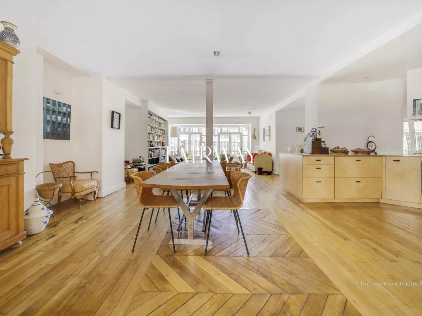 Appartement à vendre - 4 pièces - 136m2 - Paris 9e (75009)
