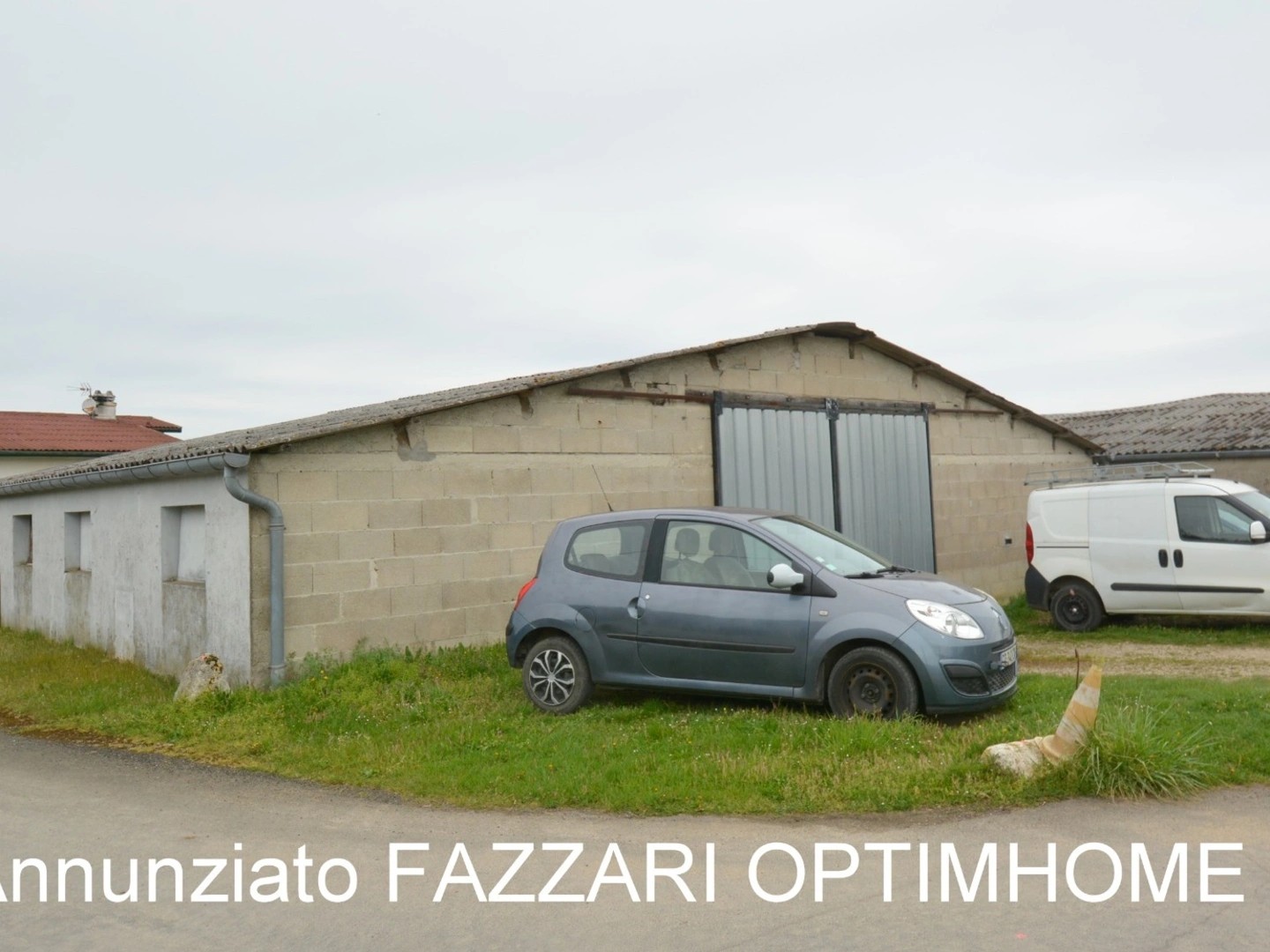 Magasin à vendre - 270m2 - Lion-Devant-Dun (55110)