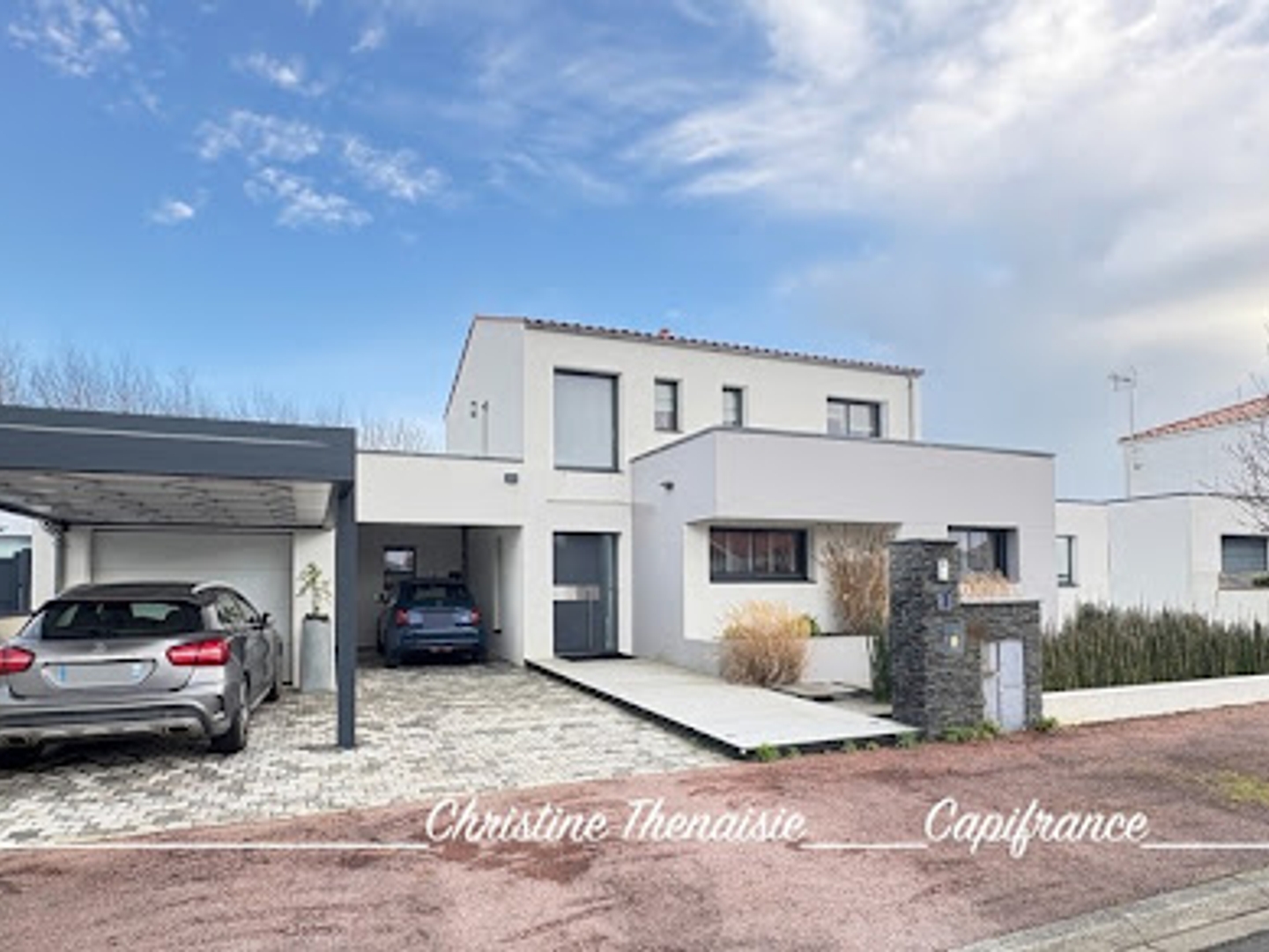 Maison à vendre - 6 pièces - 187m2 - Saint-Gilles-Croi... (85800)