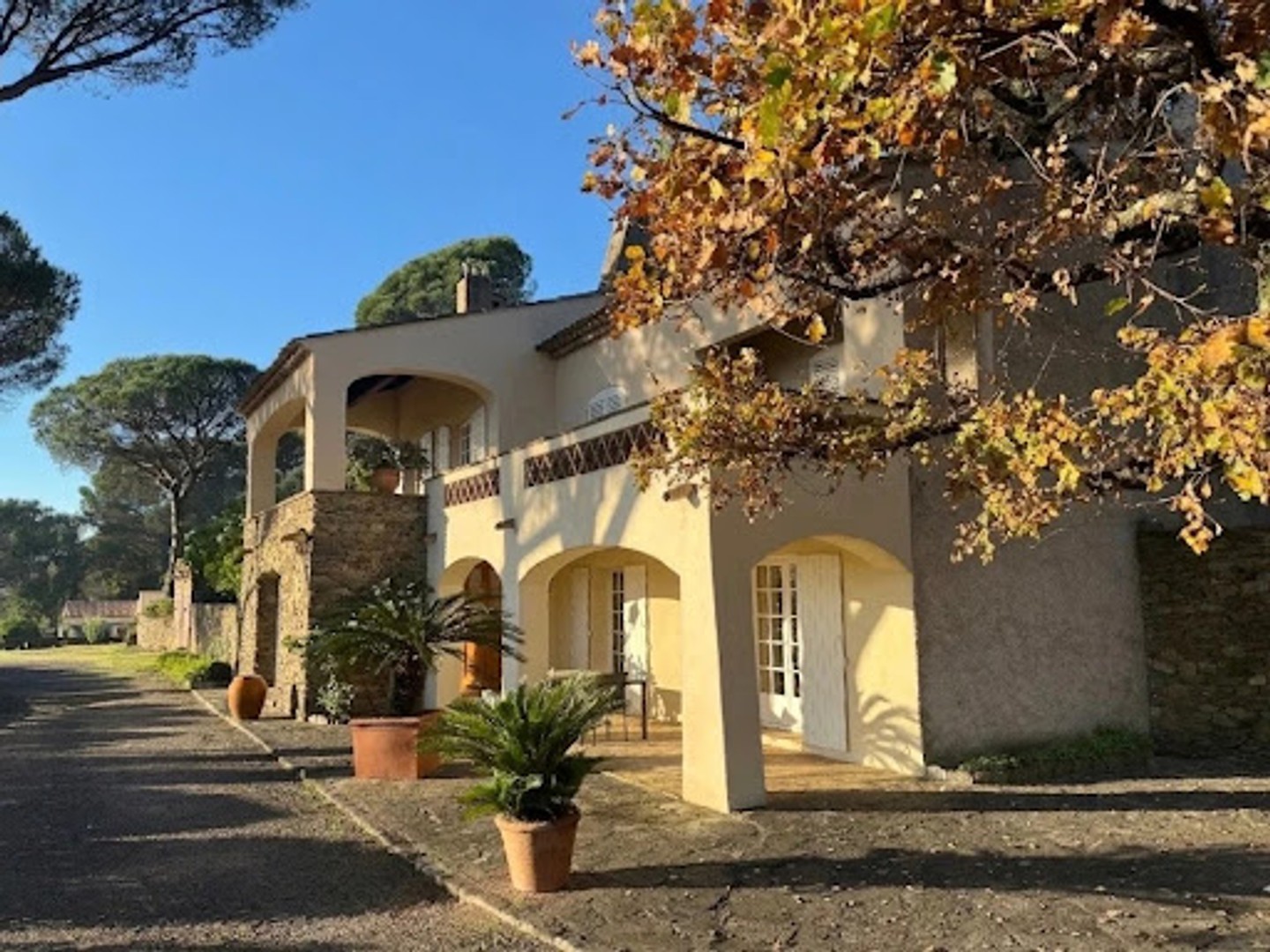 Maison 9 pièces 311 m²