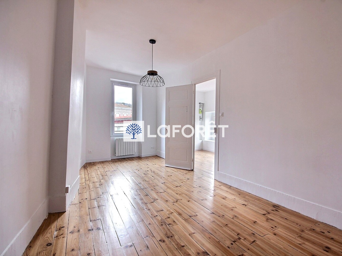 Immeuble à vendre - 4 pièces - 101m2 - La Terrasse-Sur-D... (42740)