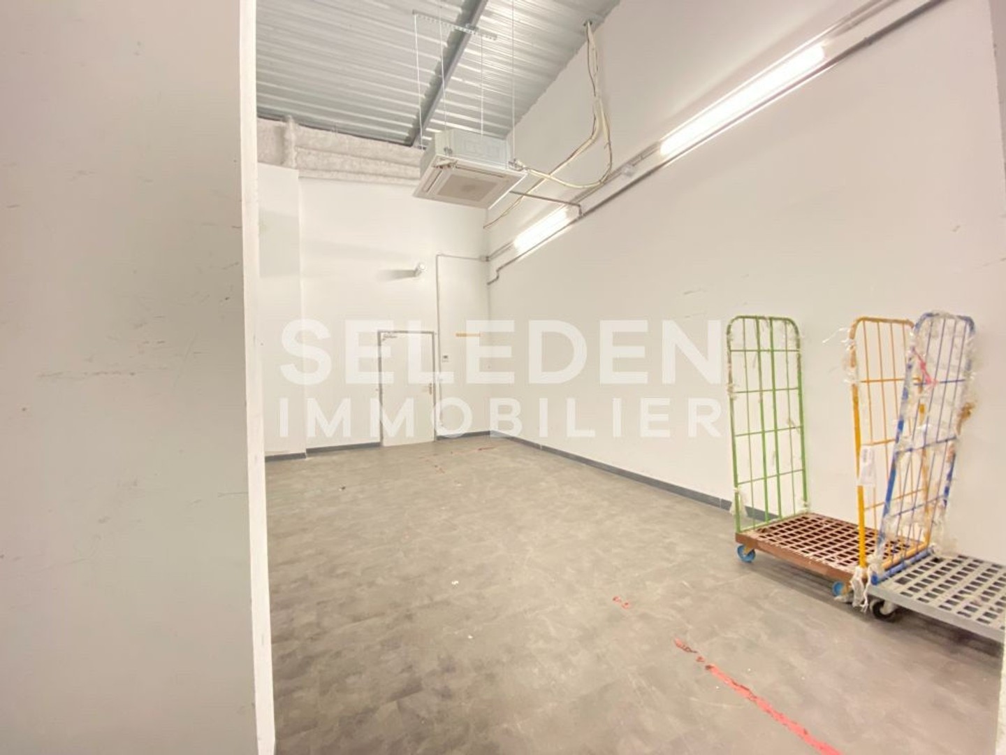 Locaux à vendre - 800m2 - Bruay-La-Buissière (62700)