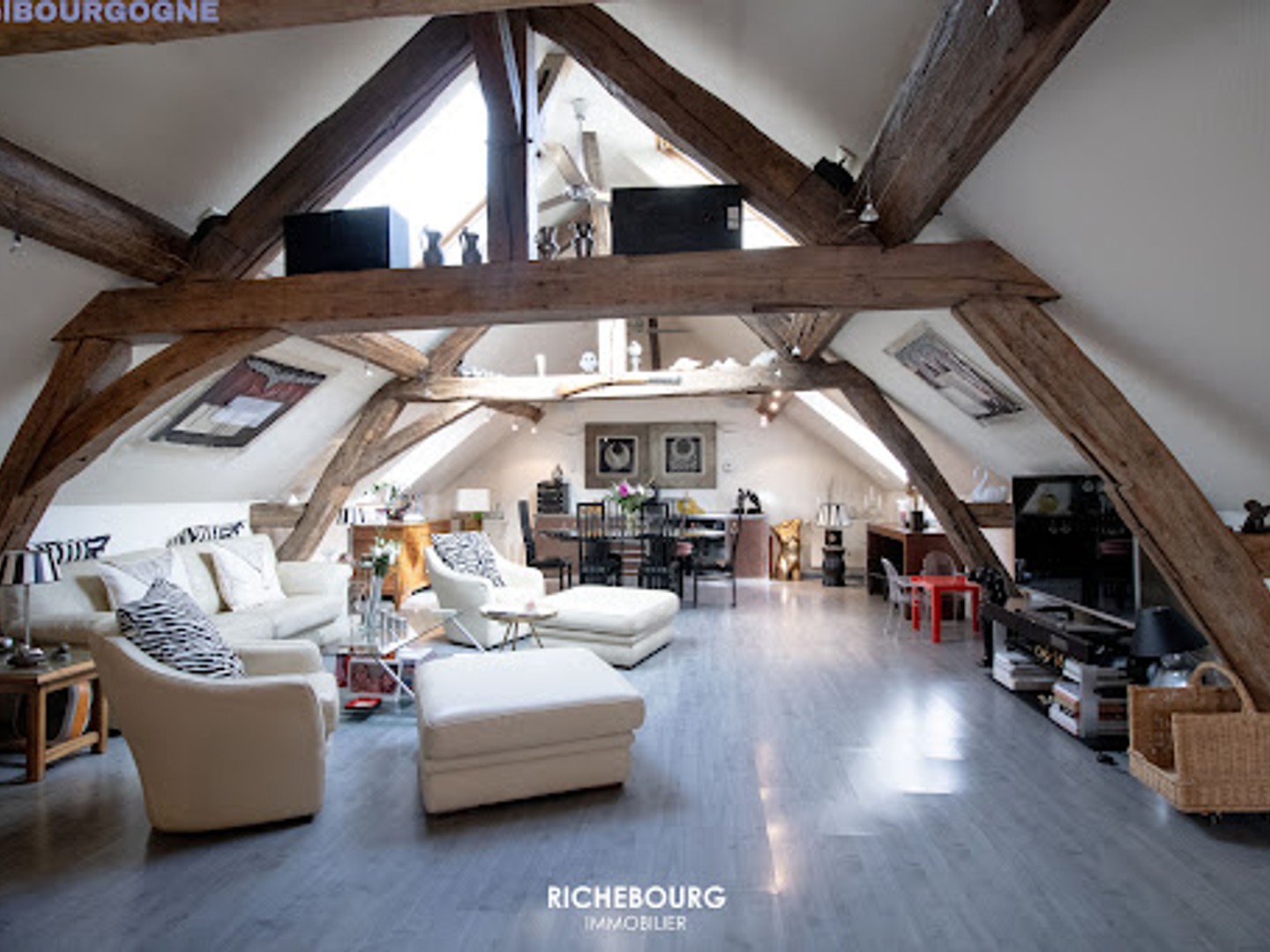 Appartement 7 pièces 153 m²
