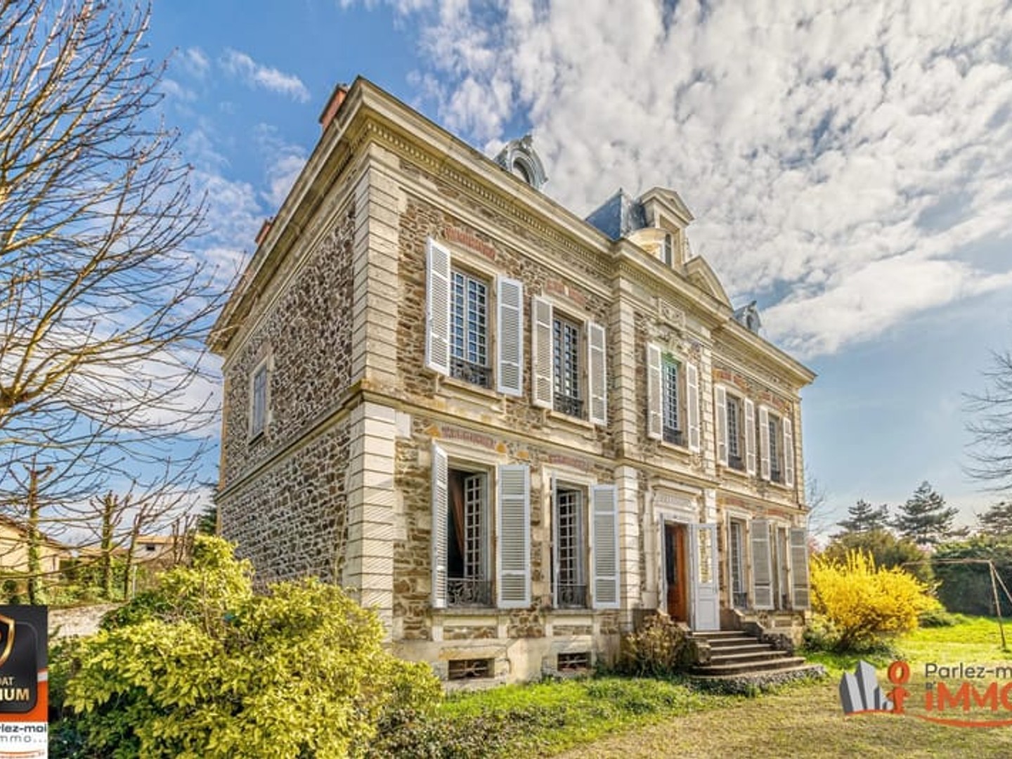 ÉLÉGANT MANOIR XIX SIÈCLE + BATIMENT AGRICOLE (2 LOGEMENTS) +