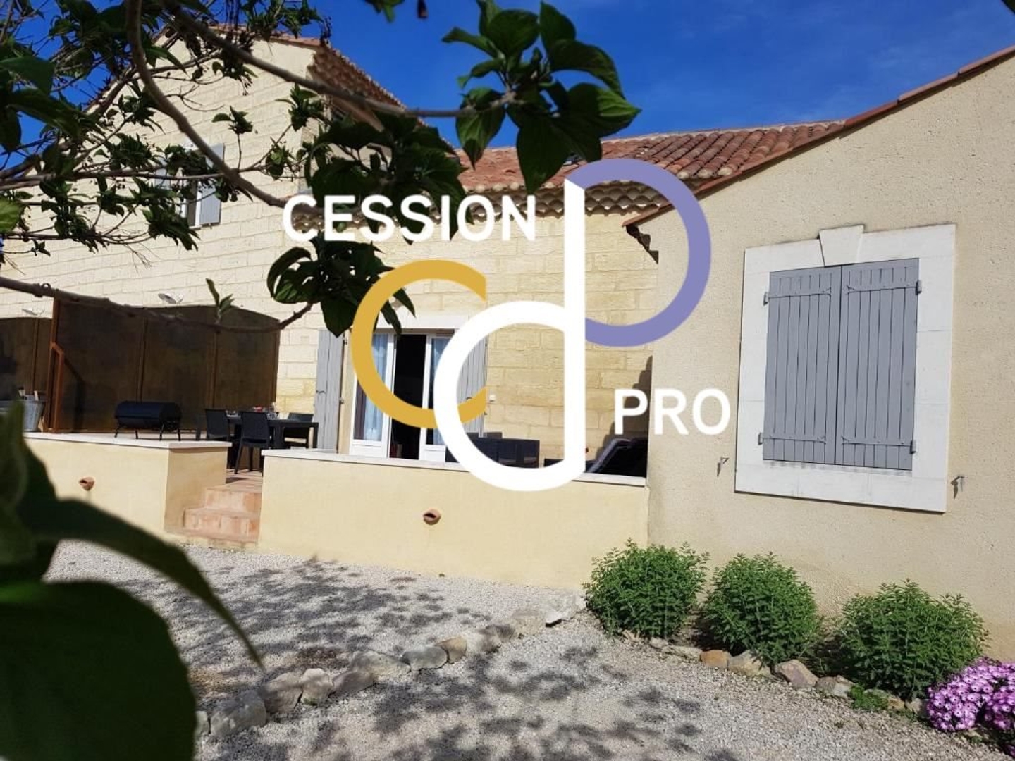 Maison à vendre - 250m2 - Avignon (84000)