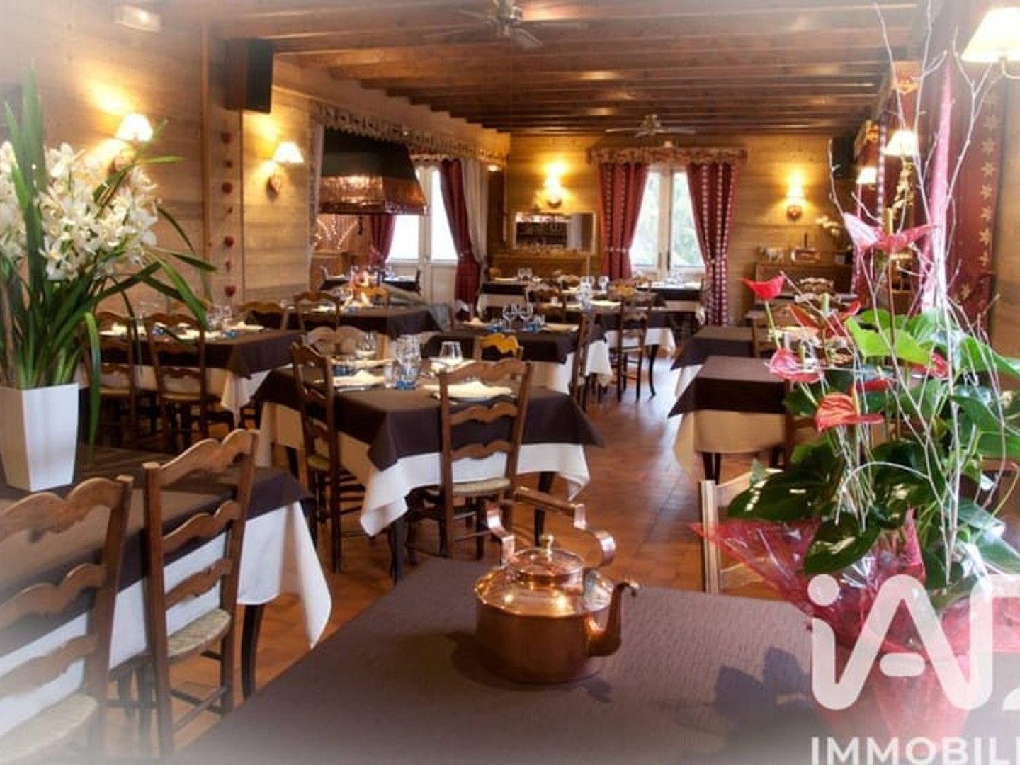 Magasin à vendre - 4 pièces - 1200m2 - Bagnères-De-Luchon (31110)