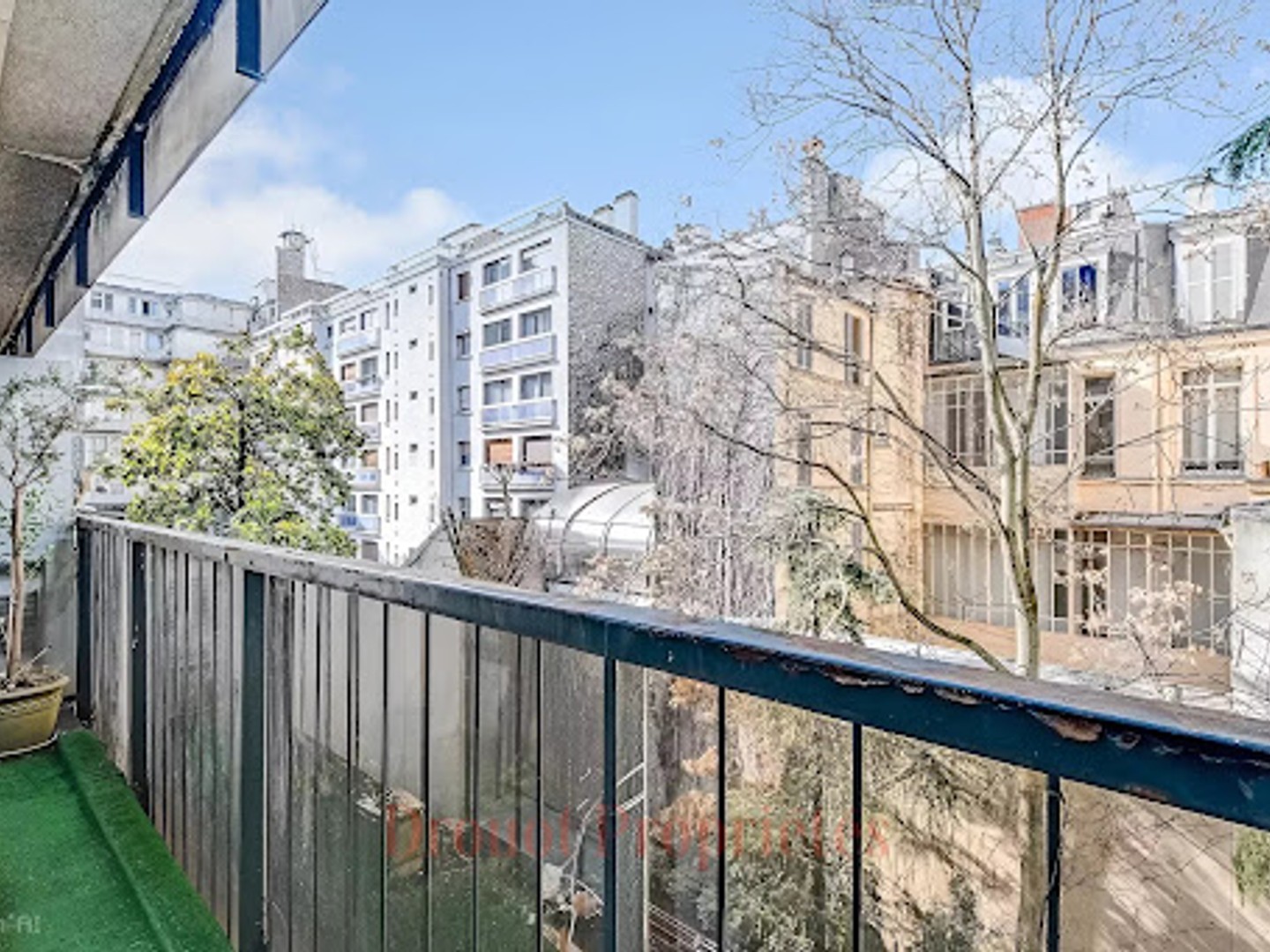 Parking 60 m²