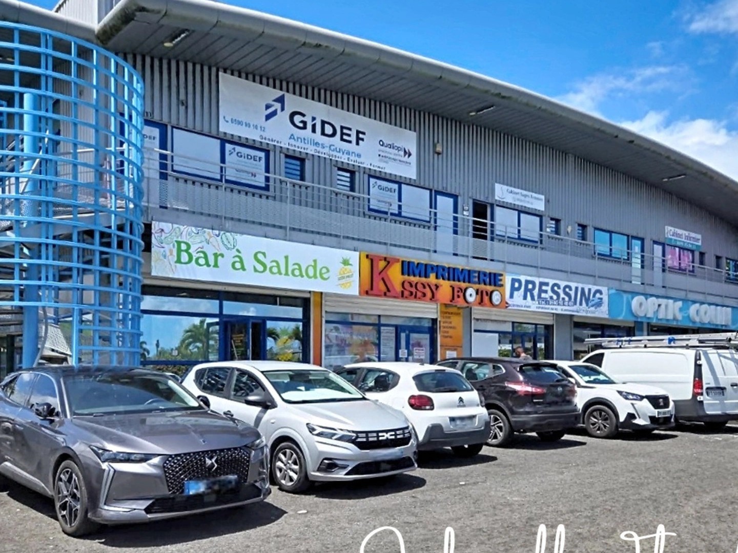 Magasin à vendre - 82m2 - Petit-Bourg (97170)