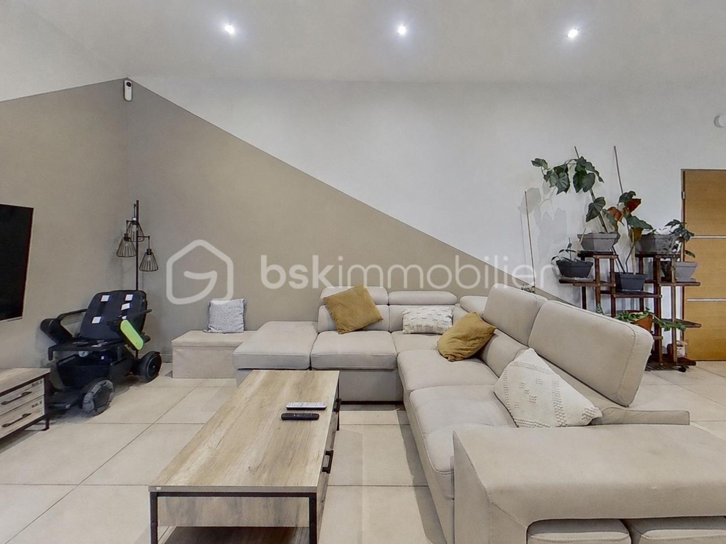 Maison à vendre - 3 pièces - 77m2 - Montélimar (26200)